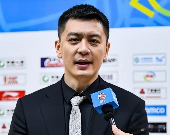 杨鸣敢于承担责任，精神可佳！

CBA常规赛第九轮，辽宁主场65:91大比分不敌