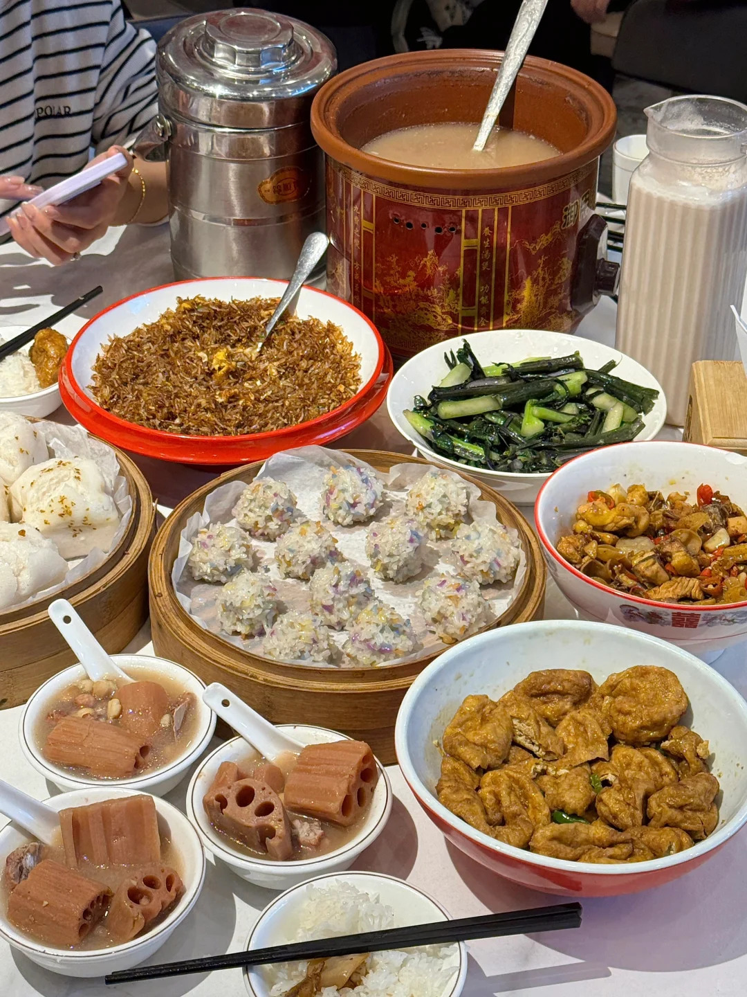 这不比笨萝卜好吃多了😅人均40r…