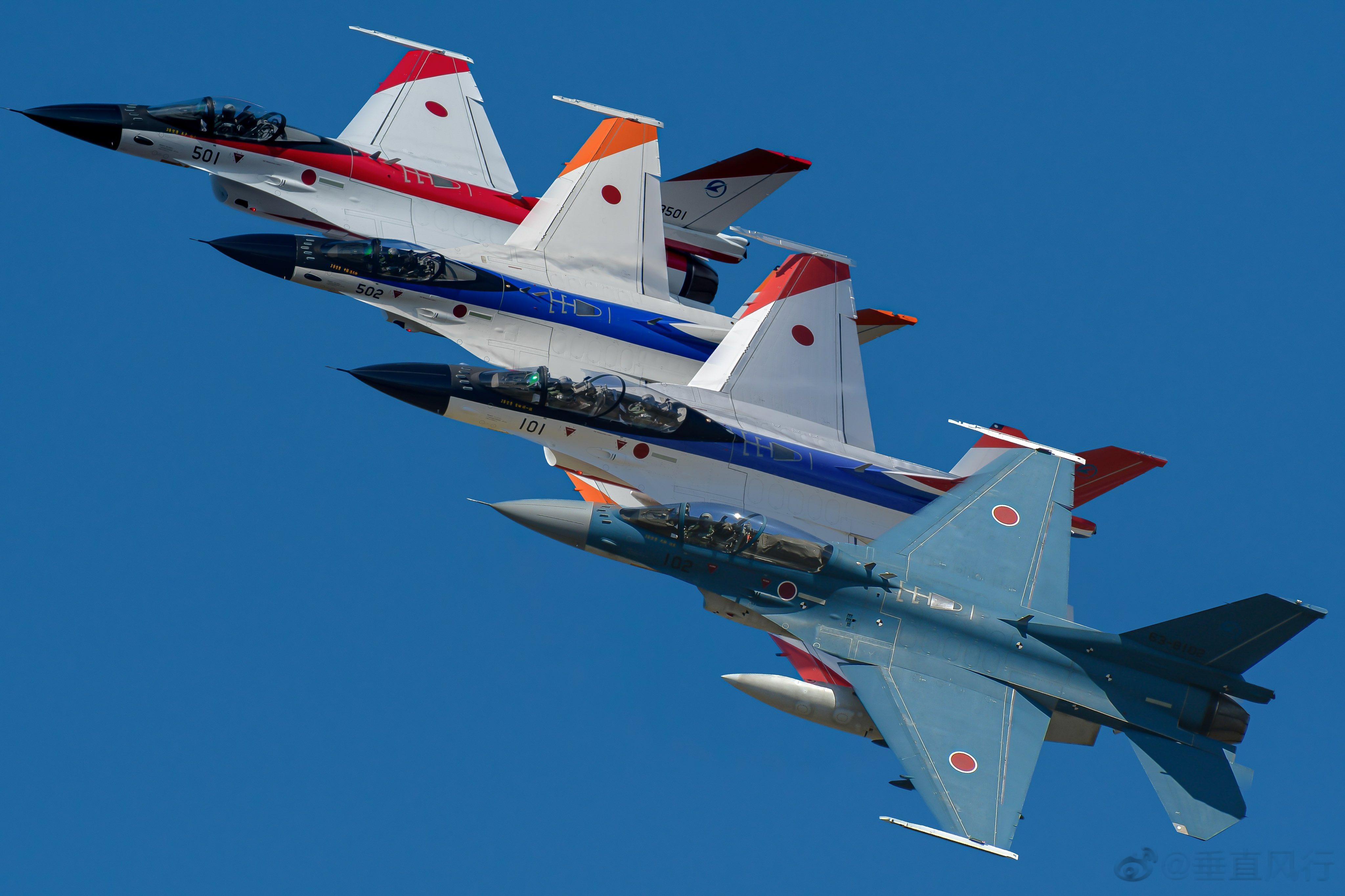 F-2单双座前四架原型机#航空[超话]##武器装备[超话]# ​​​