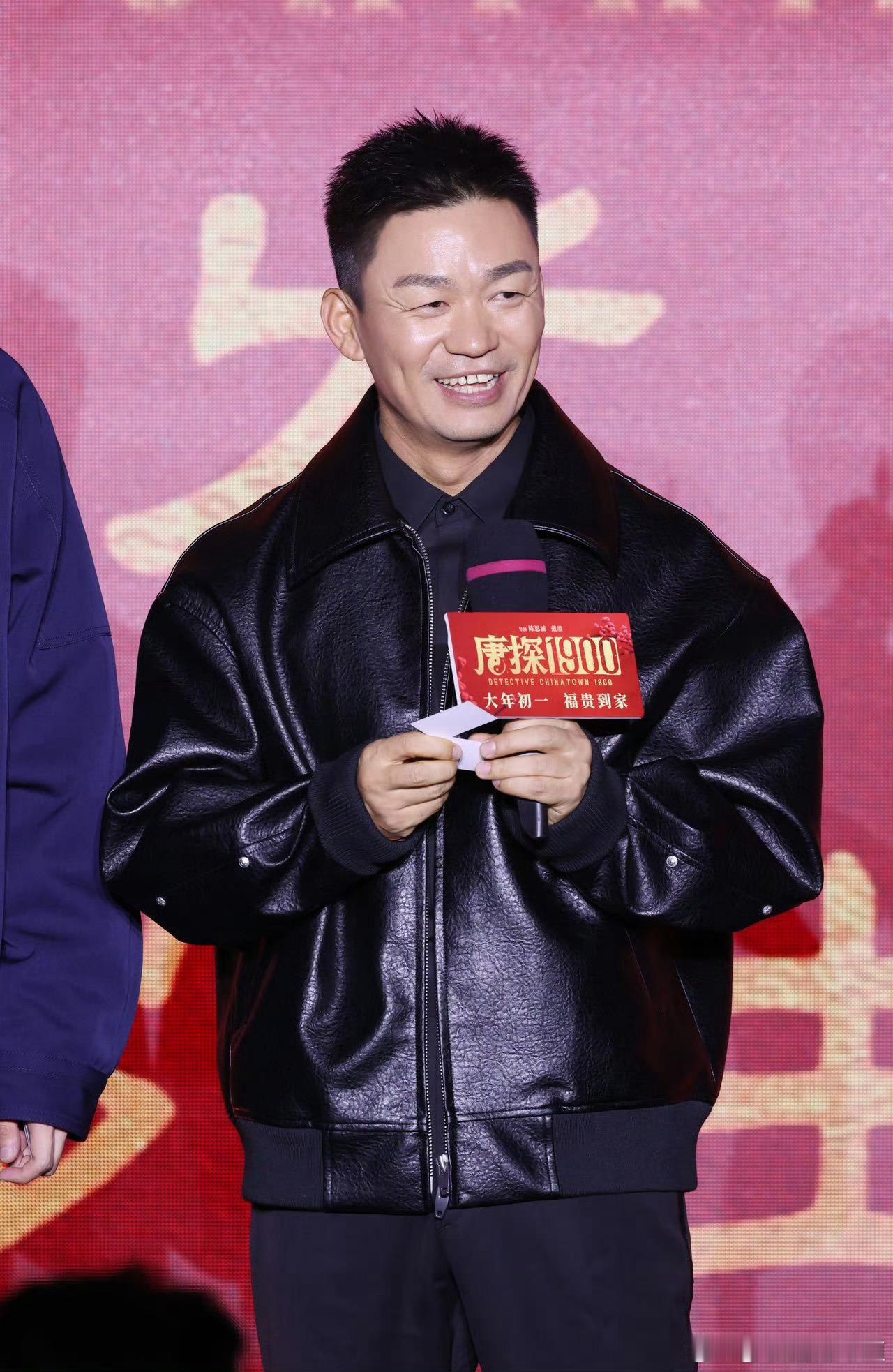 王宝强影史首位票房破200亿80后男主演  王宝强的实力真的还是很好，恭喜恭喜，