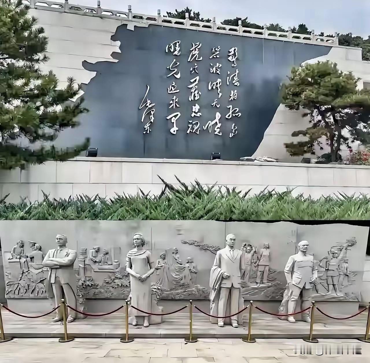 🫡致敬隐蔽战线的英雄们，是时代的无名守护者。他们如烽火无形，燃尽热血，在寂静中