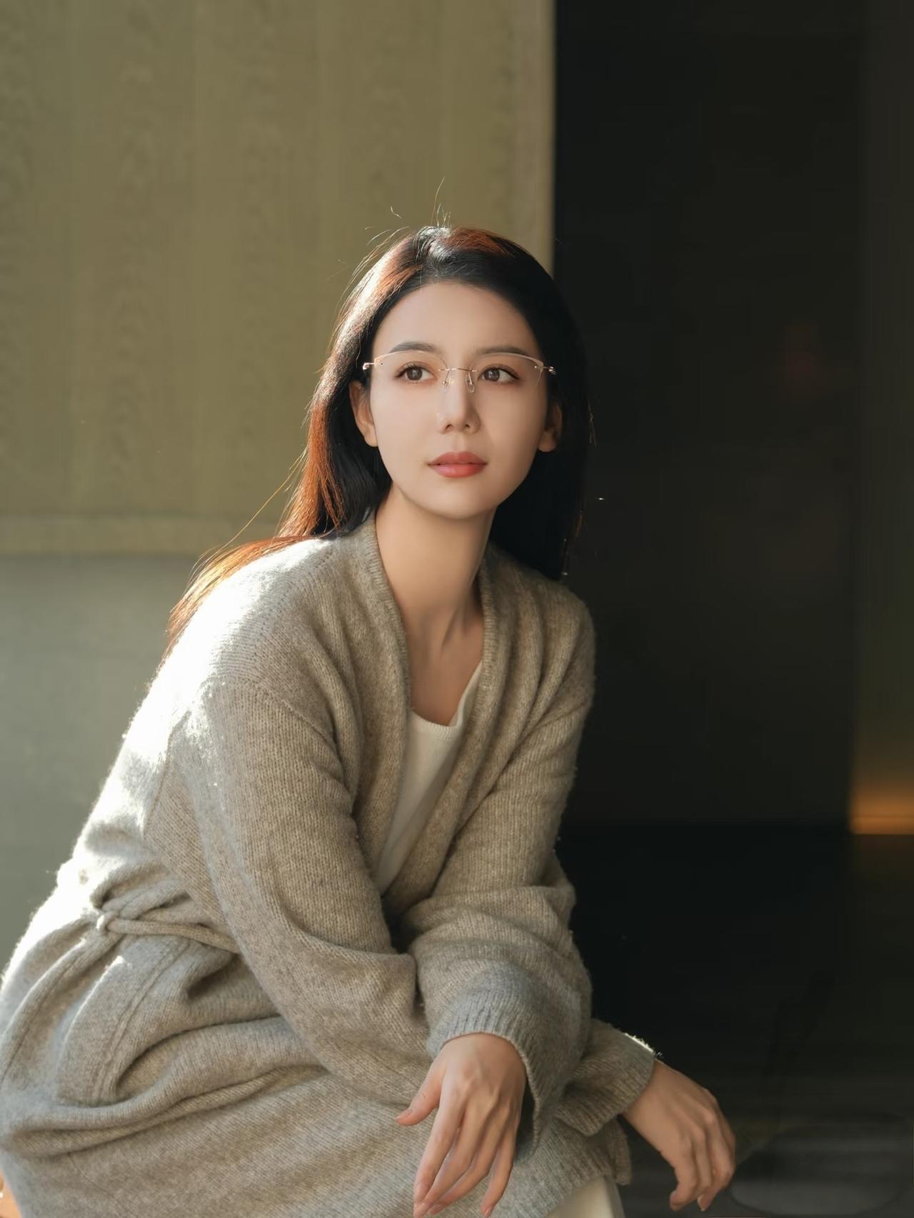 看看气质女神的穿着搭配吧