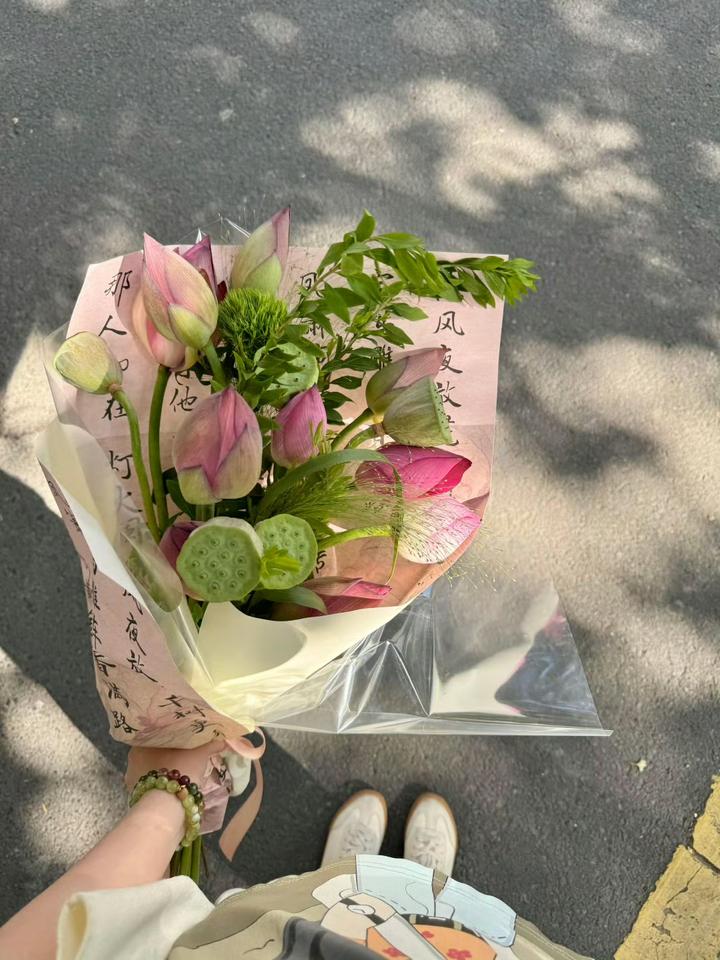 泡在水里的快乐,才是夏天的意义。