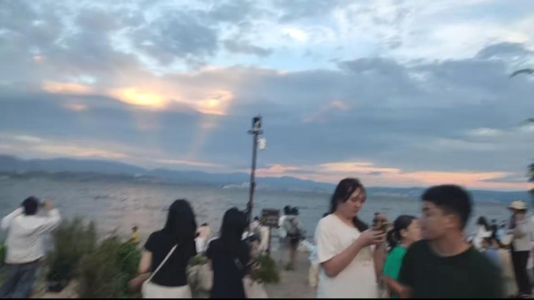大理龙龛码头夜场
大理巍山古城：魅力绽放的文化瑰宝