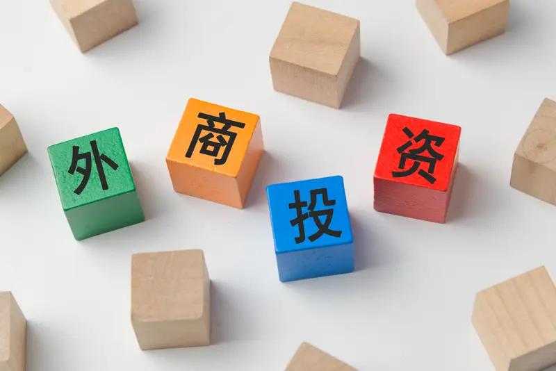 间谍策反中企员工致项目停工停产这事太可怕了。国家安全部披露的案件里，中资企业海外