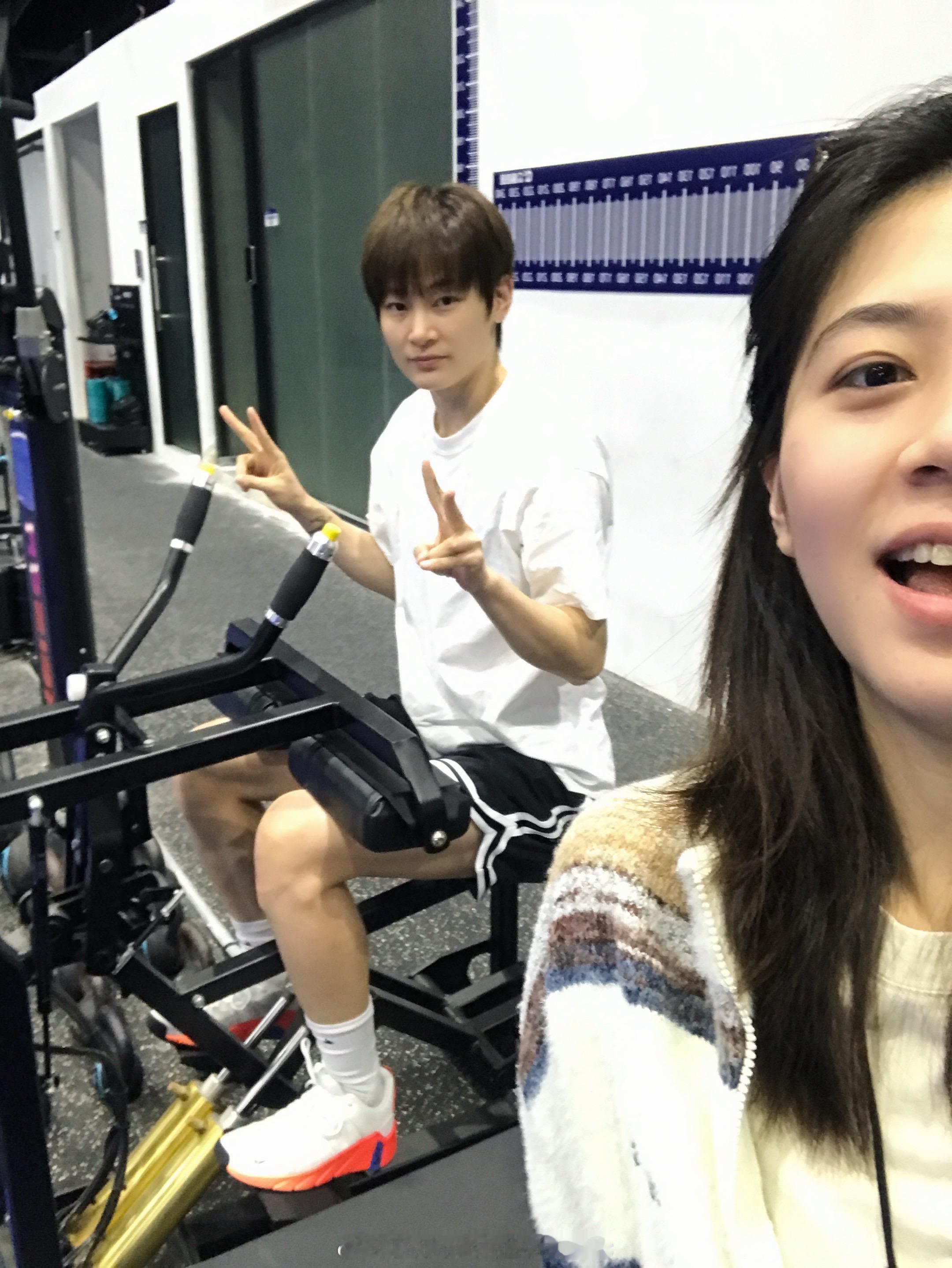 杨力维  之前在上海的姐姐妹妹P2真的妞妞三岁不能再多了cr 🫘 XiongT