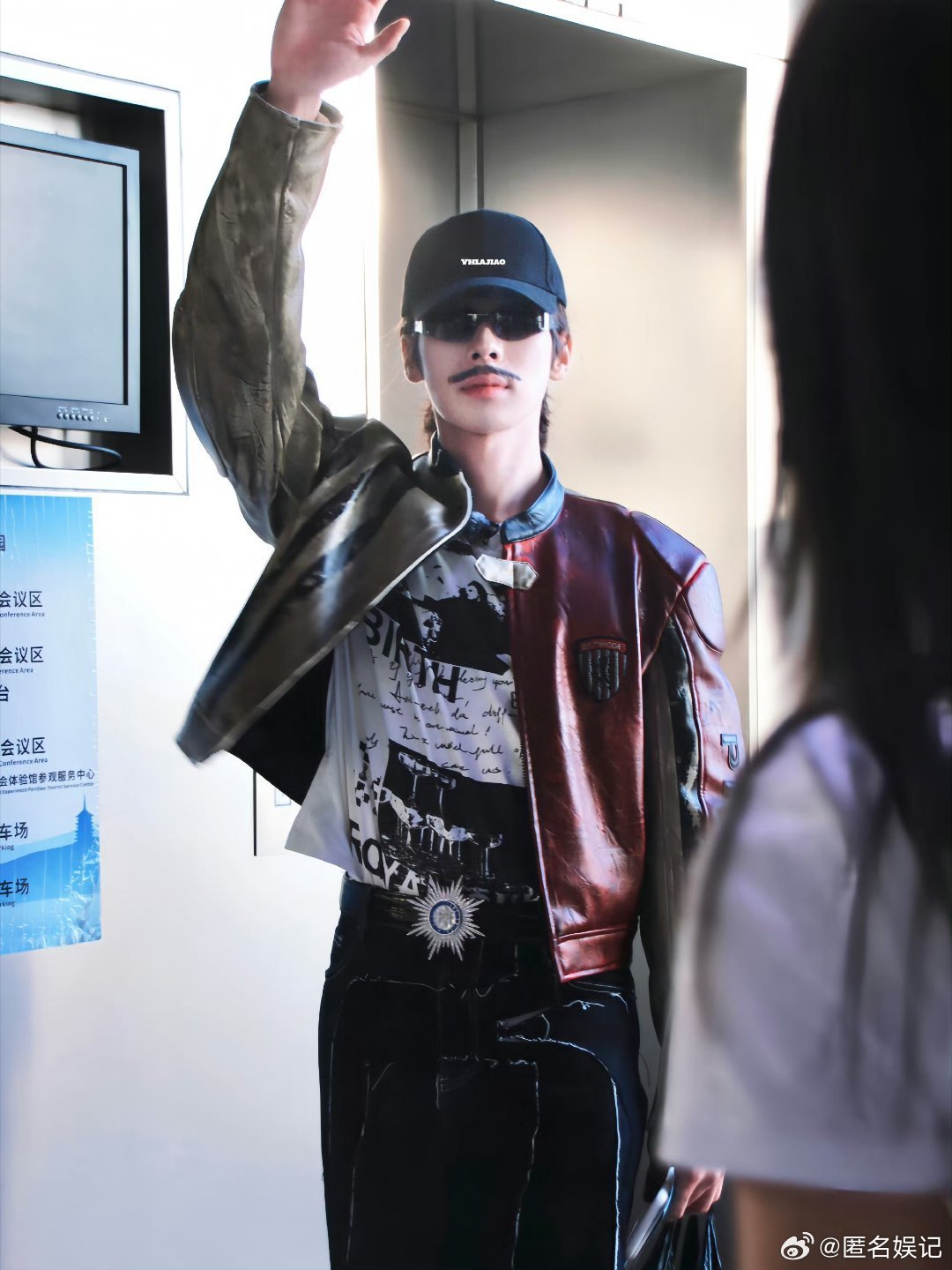 张予曦你们是张予曦颜安那他们是谁合伙人快给我放大看！张予曦颜安这造型也太有戏了，