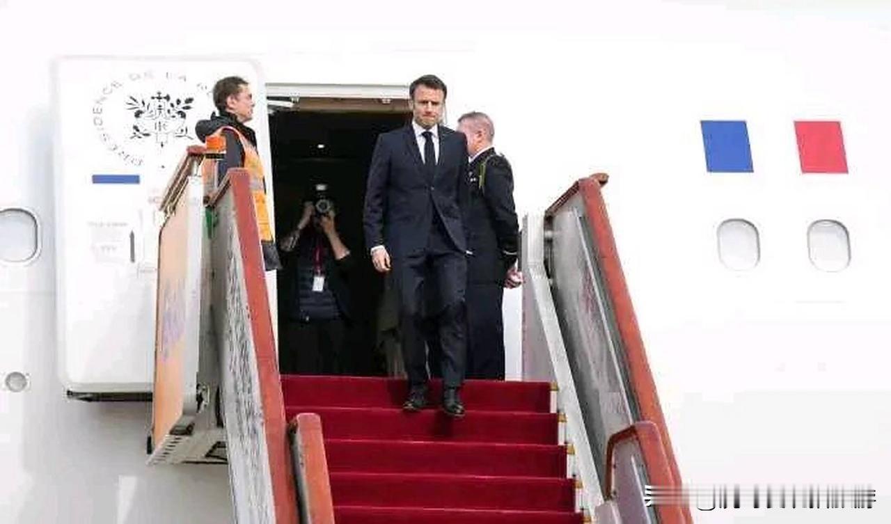 访华前先“清障”？欧盟叫停调查，立陶宛被彻底“卖了”

马克龙访华、中欧关系迎关