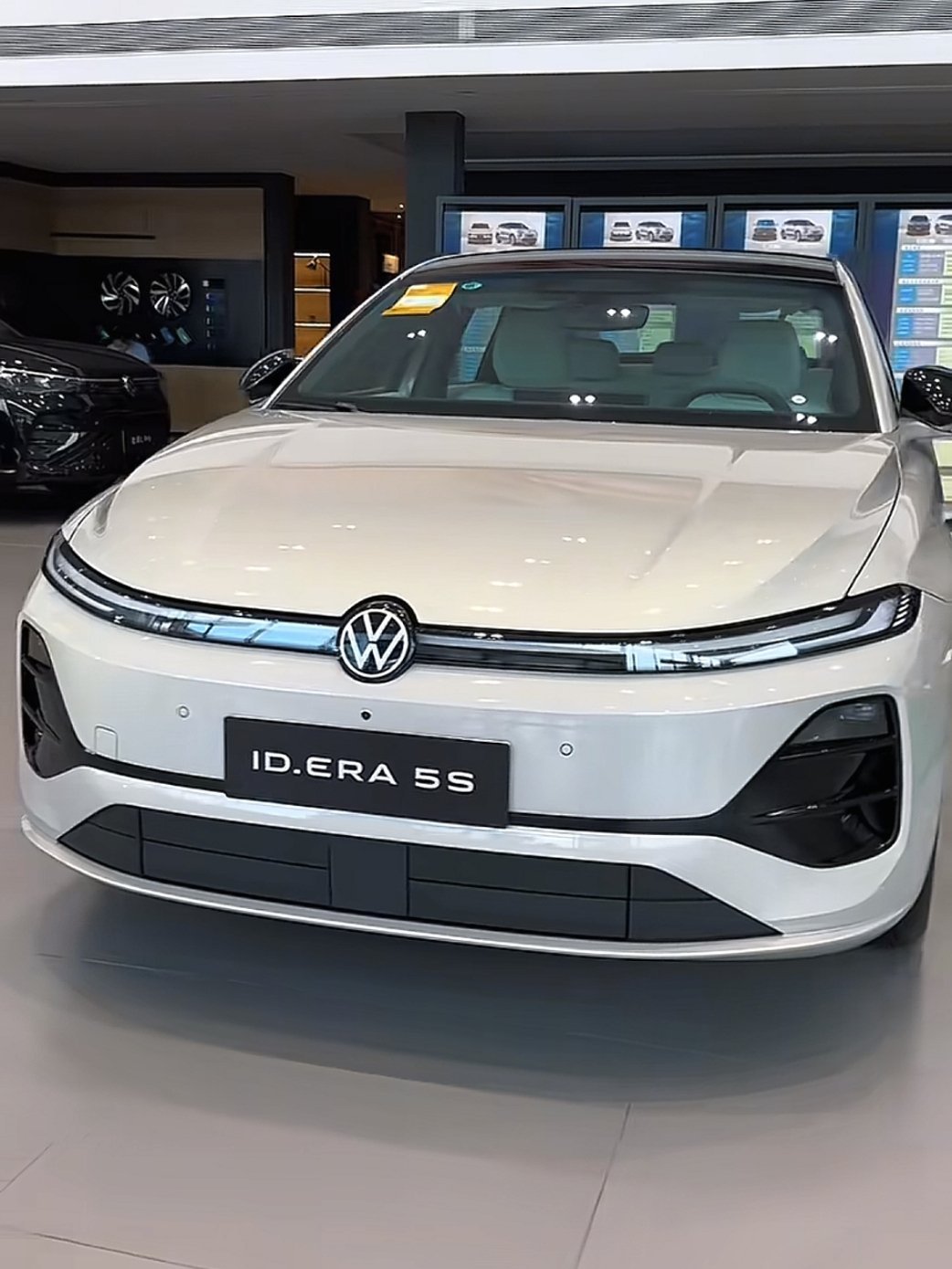 上汽大众 ID.ERA 5S 限时预售 11.59 万起，你没看错，跟当年的一代