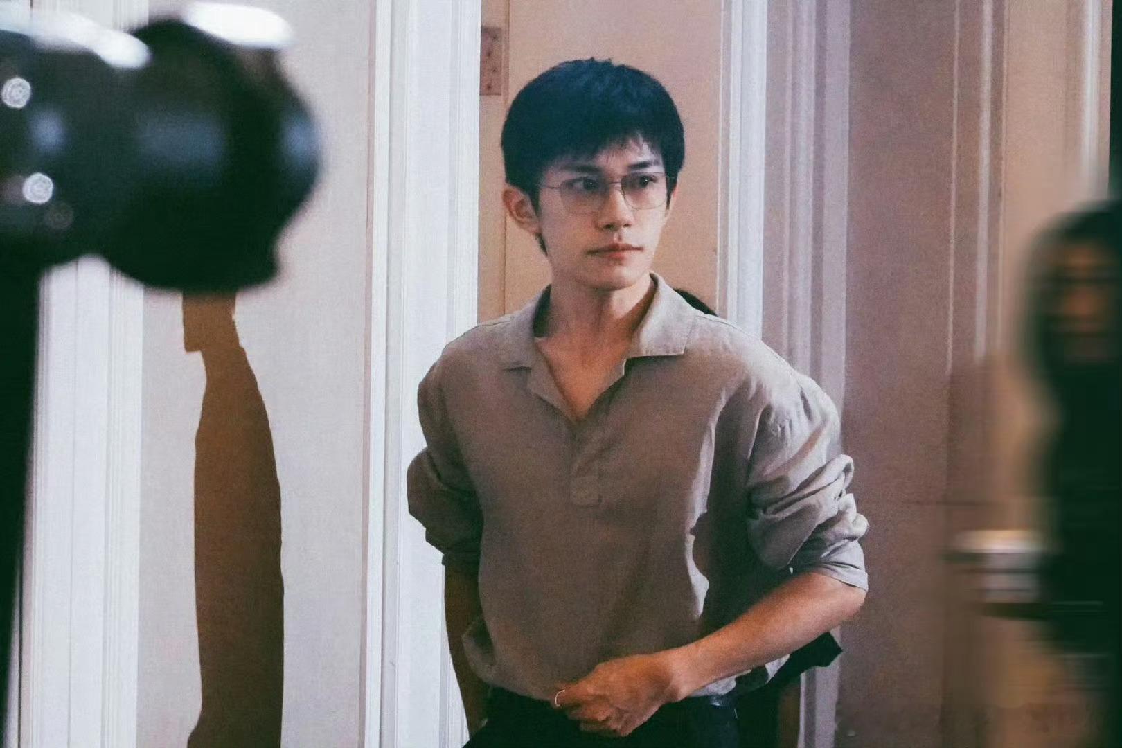 工作室分享一些ccd镜头下的易烊千玺ccd拍的易烊千玺你有这么帅的易评委，ccd
