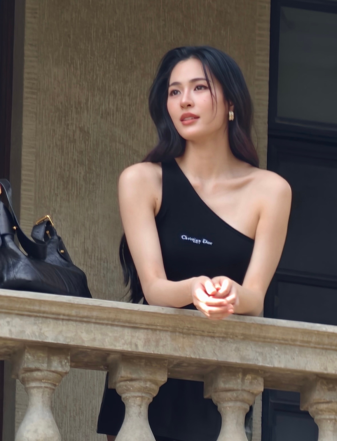 邝玲玲上海游园会 颜值不基础‼️生图更不基础‼️的今日份邝玲玲[哇][哇] li