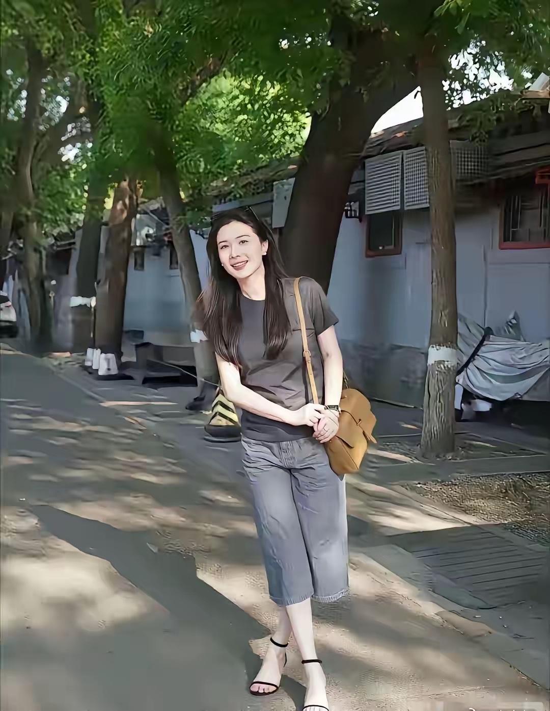 如果是你，你选择100 万，还是选择我？不许撒谎，一定要说实话！