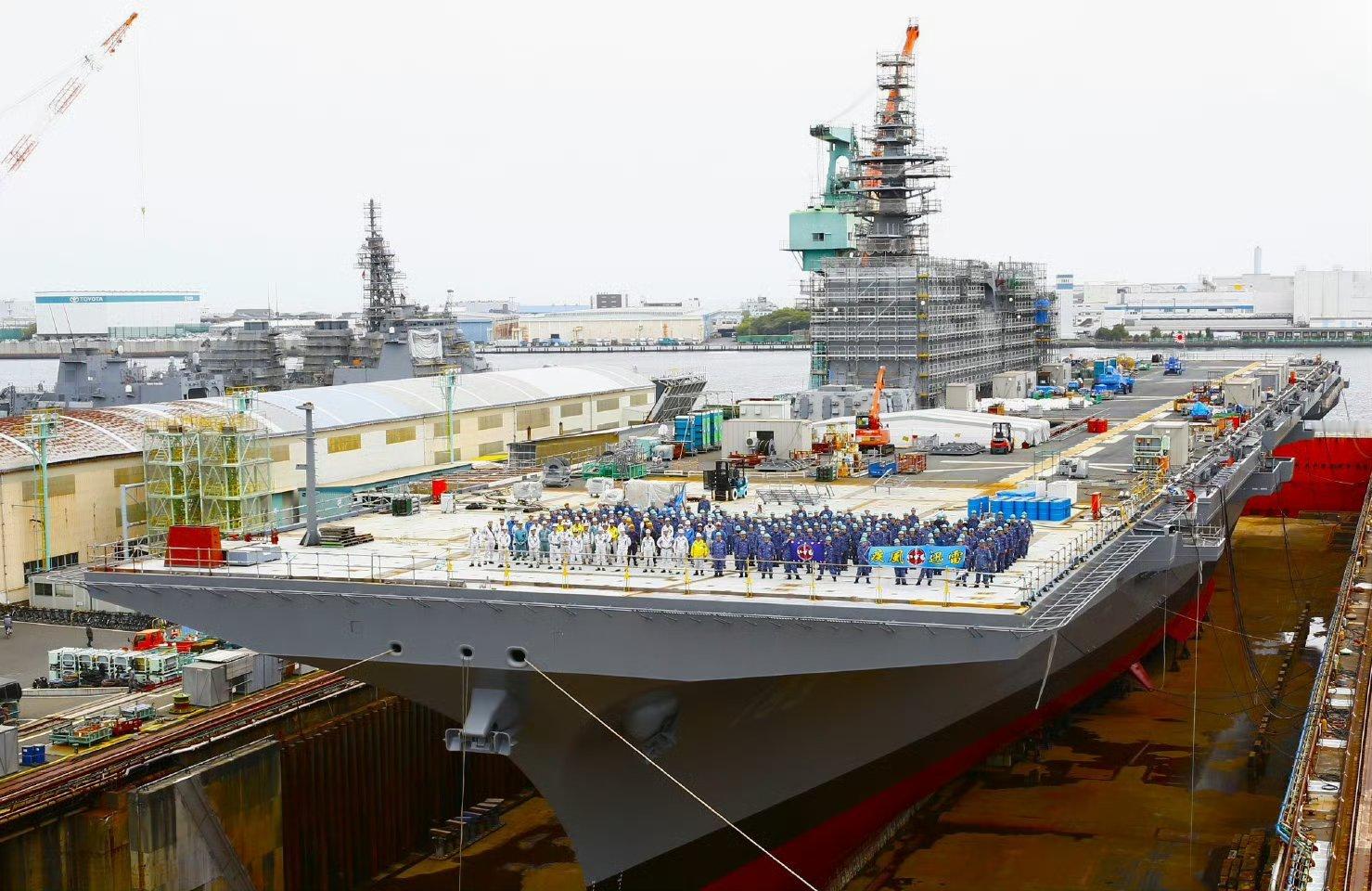 日本海自出云号(DDH-183)航母化改装达成一里程碑节点——完成舰艏改装，之前