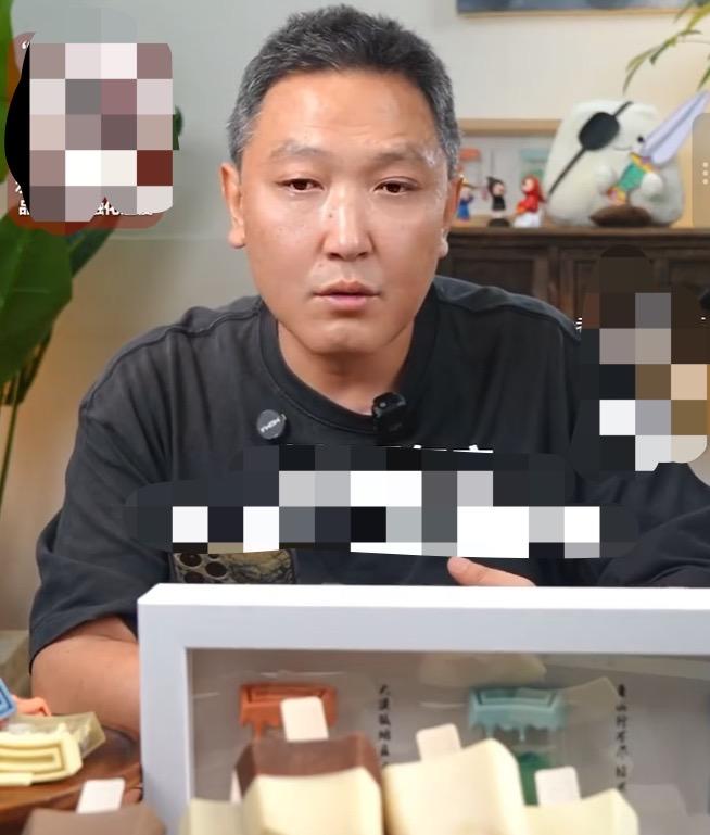 8月11日，钟薛高创始人林盛在谈及百果园事件时表示，不希望有企业成为第二个钟薛高