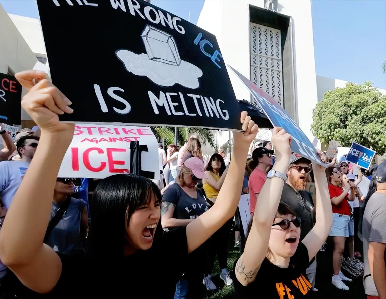 最近美国乱成一锅粥了，大规模的“全国停摆”抗议席卷了全美46个州、至少300座城