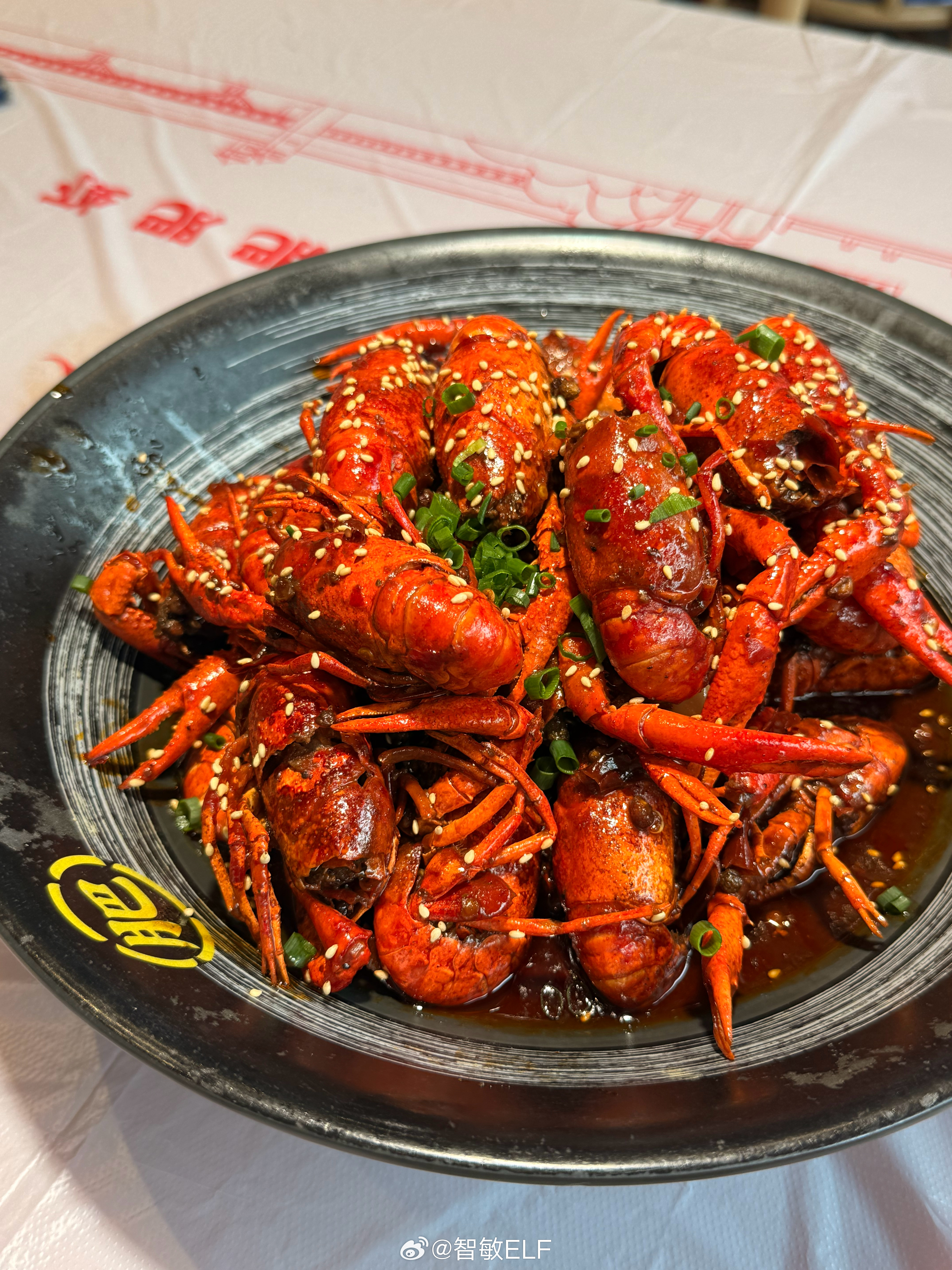今天的含🦐量一百分真的是吃小龙虾吃到撑啊… 武汉