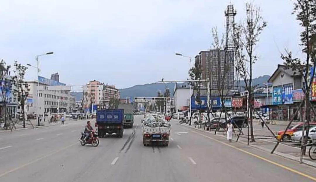 新宾县是辽宁省东部的一座城市，全称为新宾满族自治县，是辽宁省抚顺市管辖下的一座县