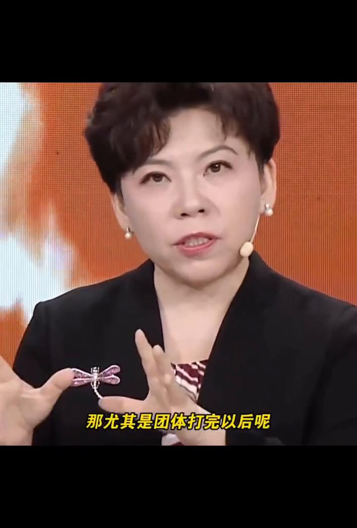 地位越高兼顶越多，邓亚萍谈运动员身兼多项。
我们那个时候其实兼项是取决于你的能力