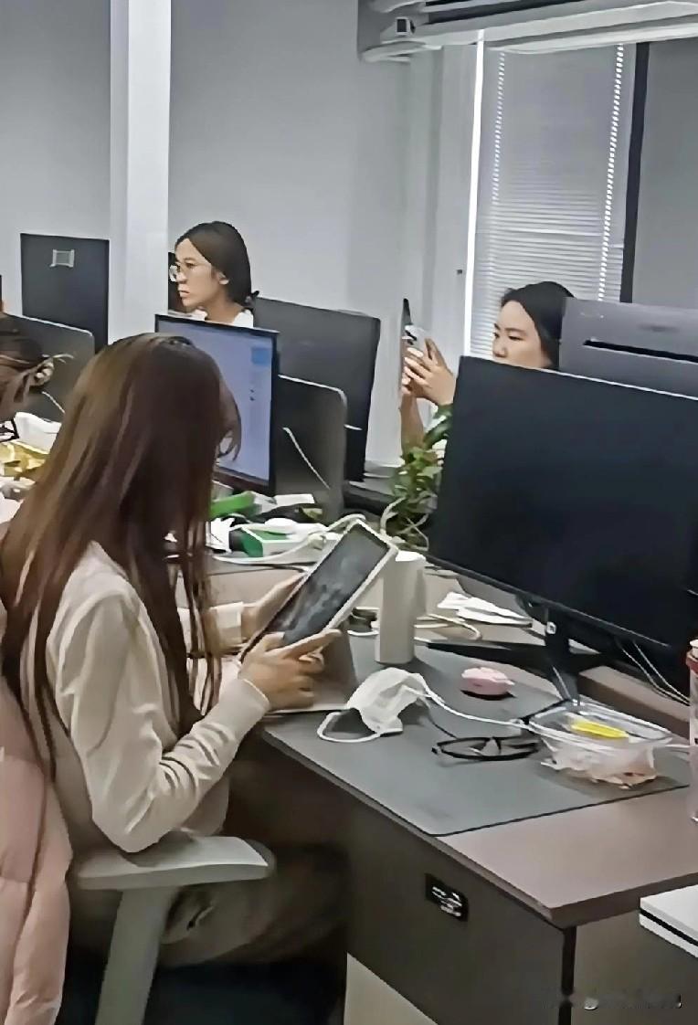 要不要卷成这样[捂脸]面试通过的候选人告知我们自己中度脂肪肝，但是人家转氨酶是正