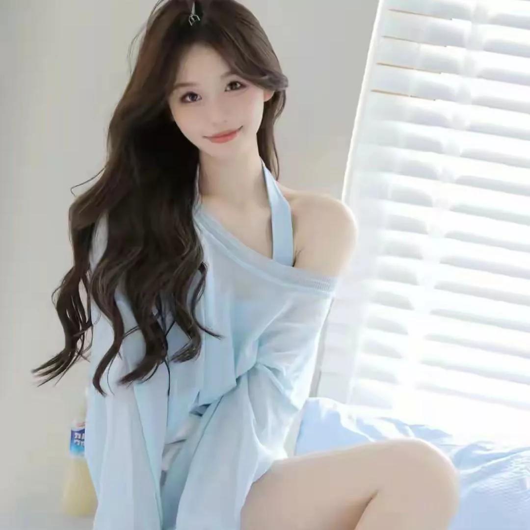 清晨的阳光洒在温柔的脸庞，开启美好一天！清晨治愈感 元气满满的微笑 清晨的一抹阳