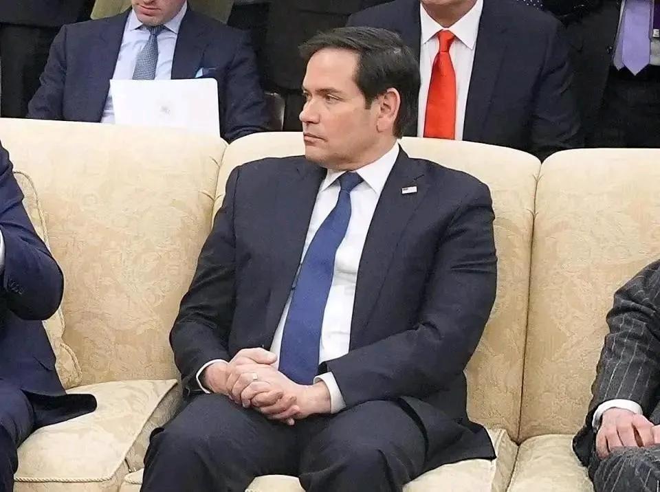 卢比奥能来中国访问并不是因为他改了名字，而是对他进行了外交豁免，这也是国与国之间