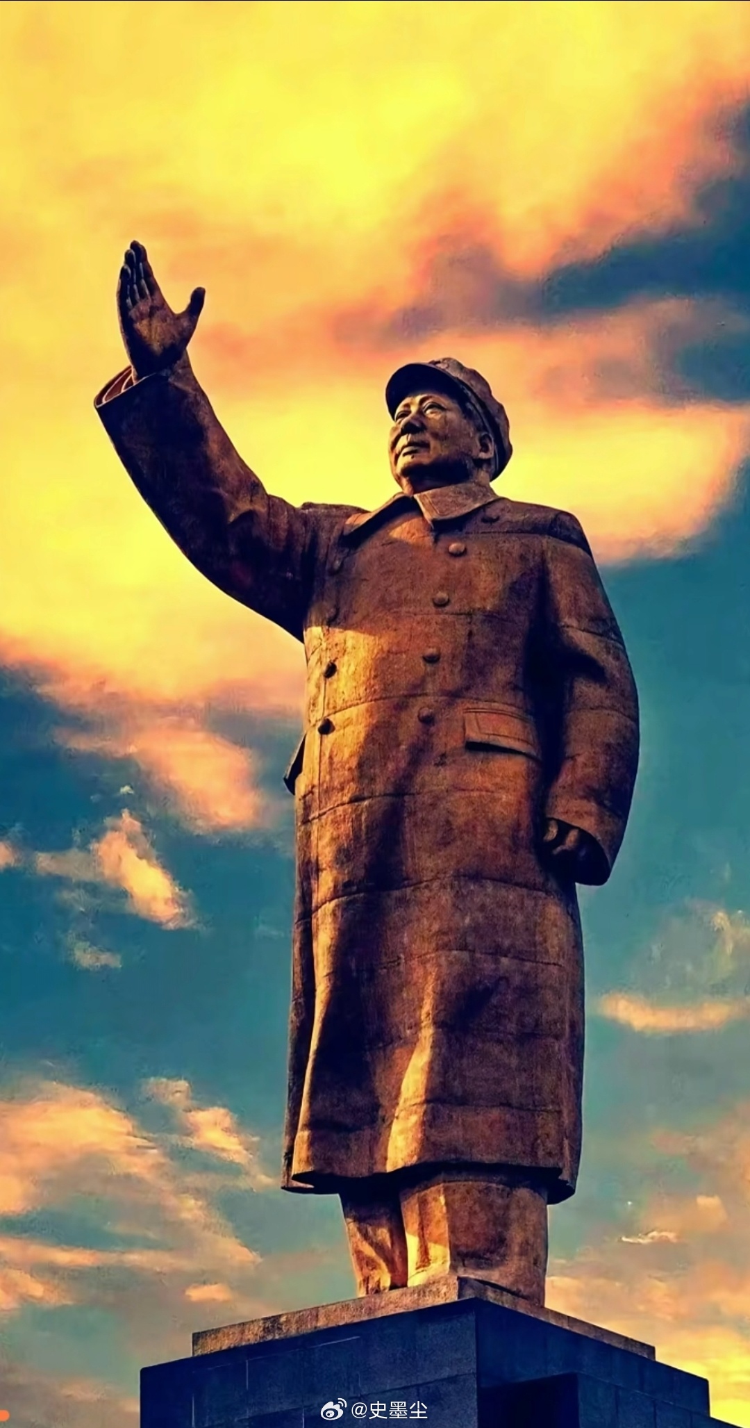 别怀疑毛泽东思想！世界上没有任何人能够有他的思维方式！出发点，为了国家，为了人尼