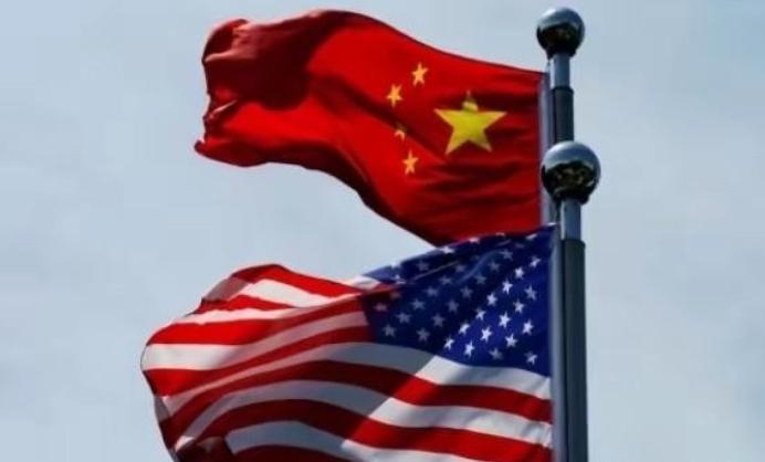 美国一些反华人士认为，如今的中国和清政府没什么两样，既专制又腐败，所谓的辉煌都是