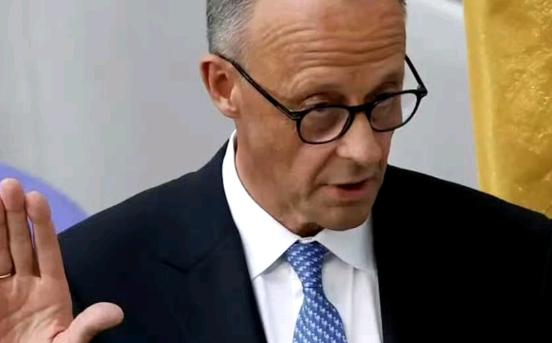 彻底决裂了！德国总理默茨近日公开表示，绝不会允许由中方生产的组件进入德国未来的6