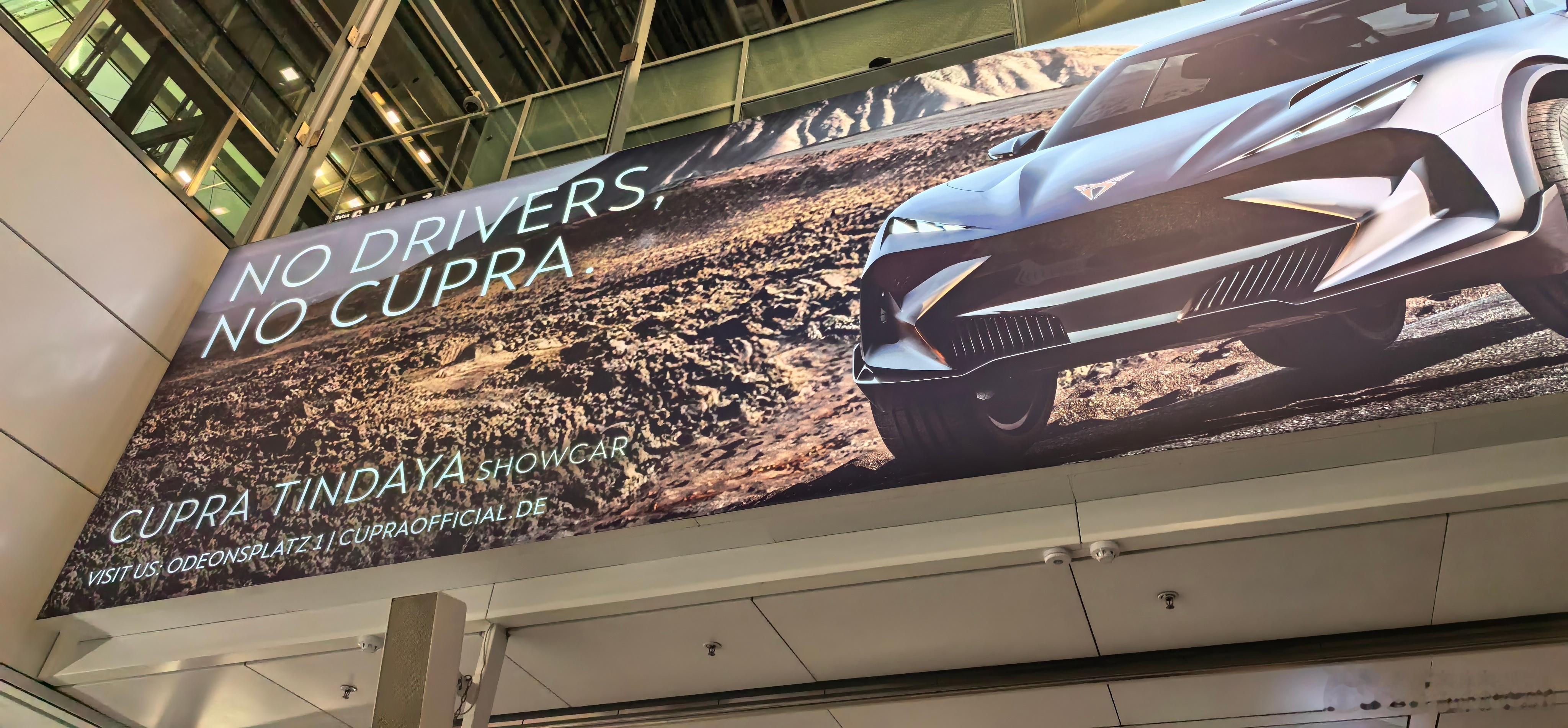 昨天在慕尼黑机场看到这个广告。2025年4月慕尼黑车展新发布的，是西雅特旗下的小