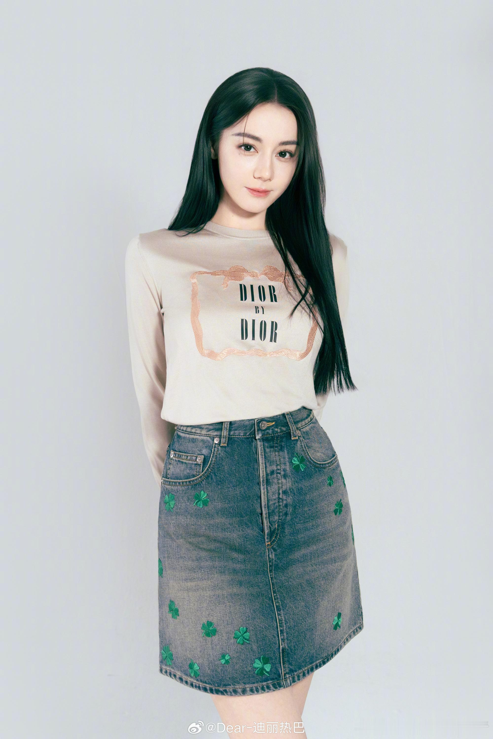 迪丽热巴三年蝉联最佳影视剧演员迪丽热巴蝉联年度最佳影视剧演员 迪丽热巴实力认证！