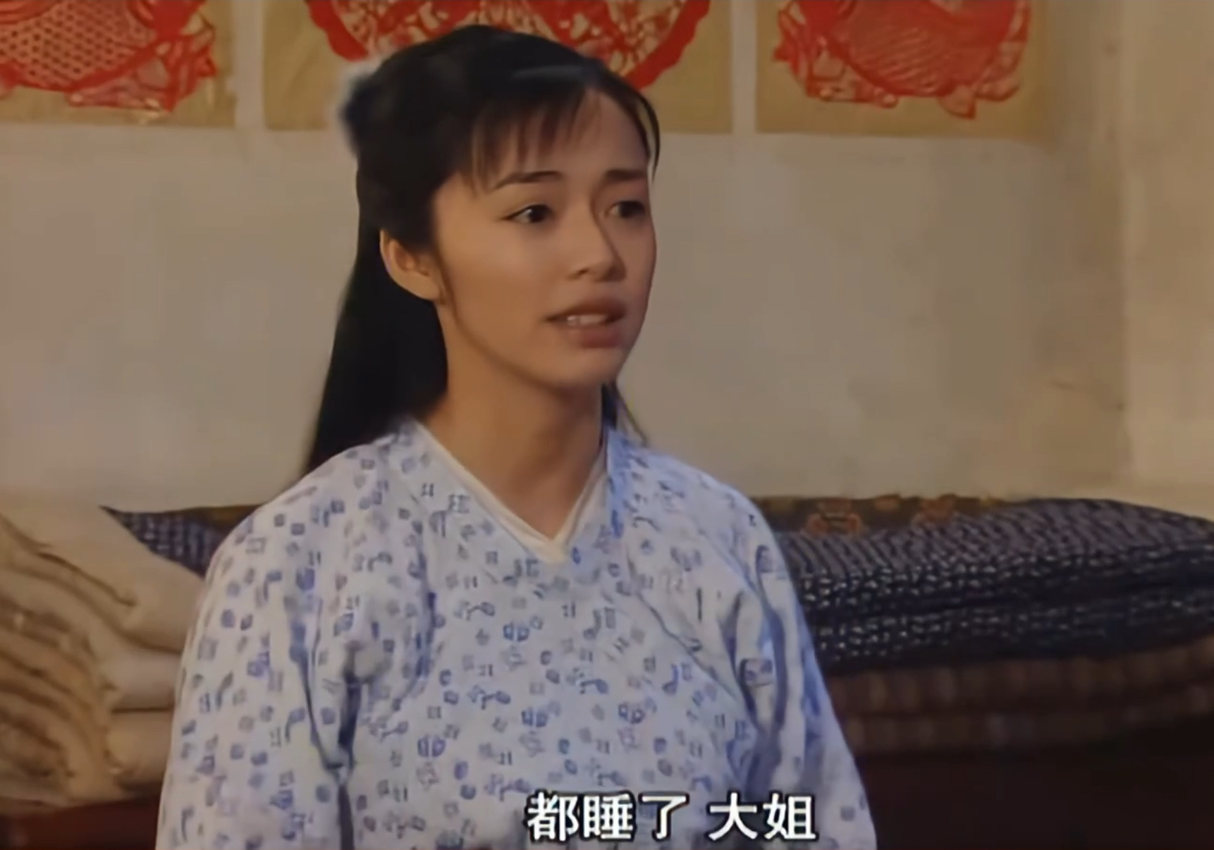 我隐约记得往年温网决赛是北京时间晚上9点就开打了，今年推迟到了11点......