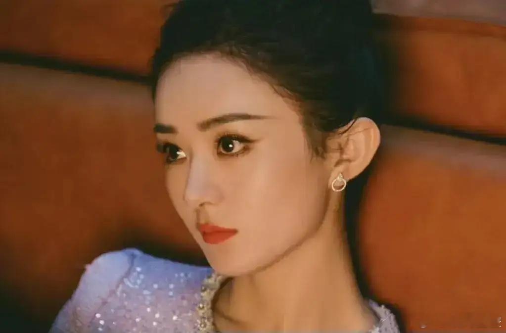 赵丽颖和于适，好期待！近日，网传颖宝和于适将合作一部电影，该影片的导演曾导出爆款