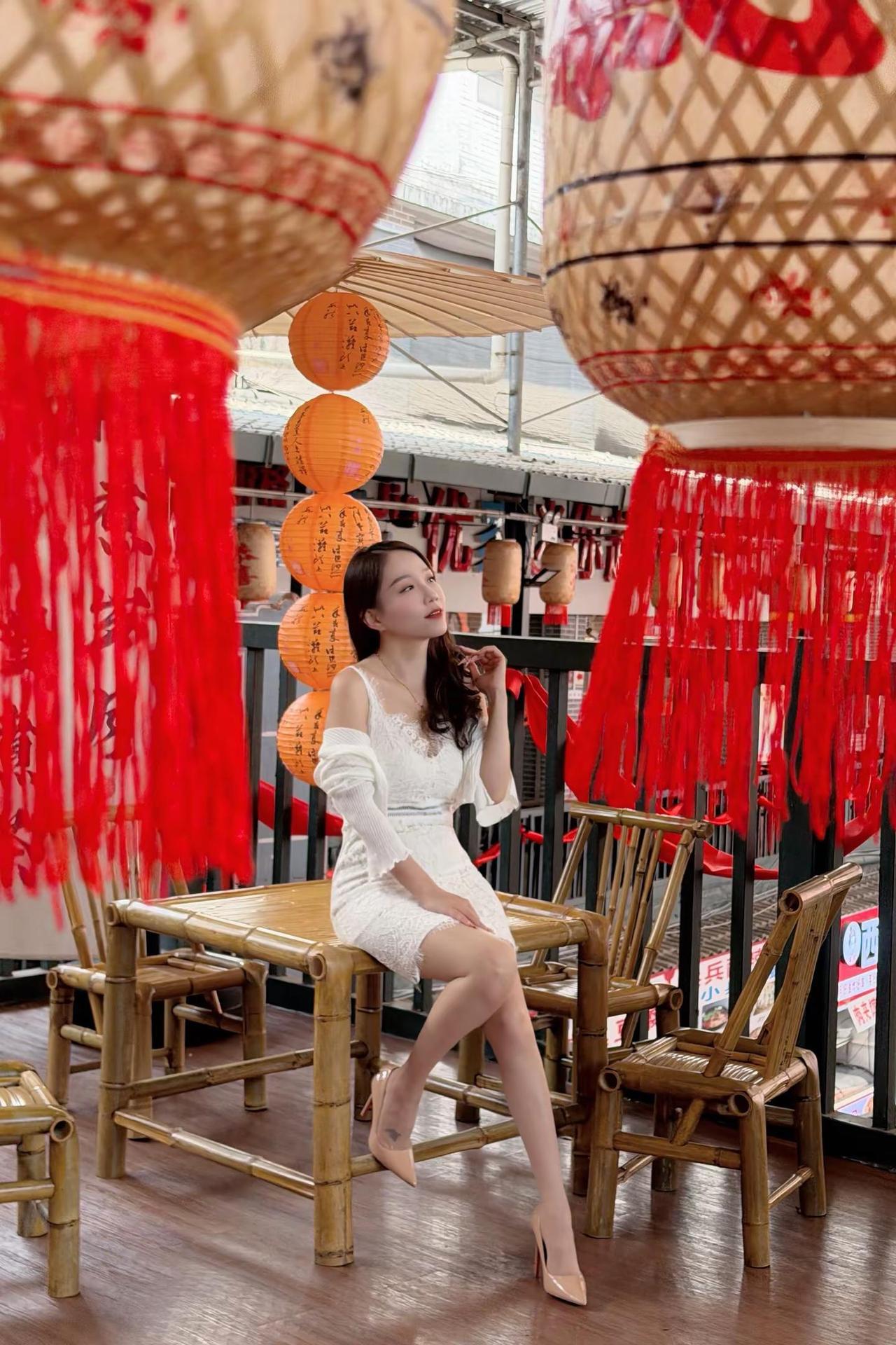 很早 我就不关注外界了 我只关心我自己 活好自己  爱自己