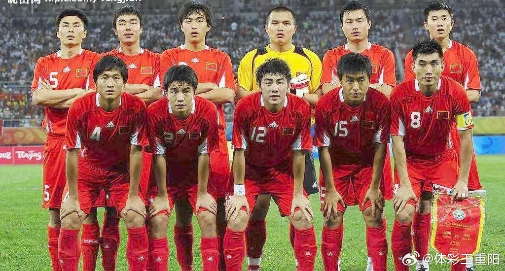 世界杯32强全名单2026美加墨世界杯H组小组赛全部落幕，赛场诞生巨大冷门，两届