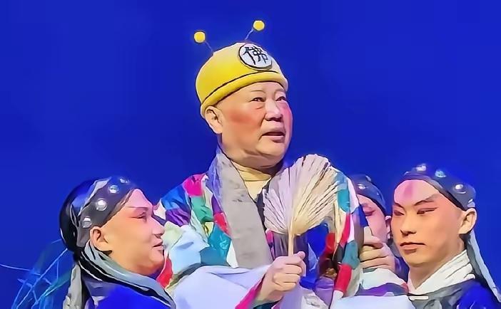 亵渎英烈践踏红魂，无德艺人必须彻底清零逐出行业
 
通俗不等于低俗，娱乐绝不能亵