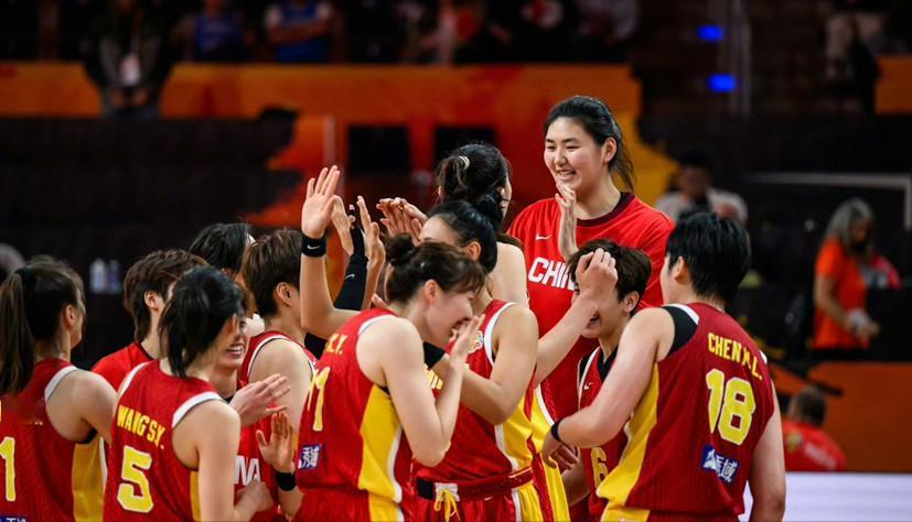 女篮世界杯，八强席位已决出6席

1、美国女篮🇺🇸——小组第一直接晋级

2