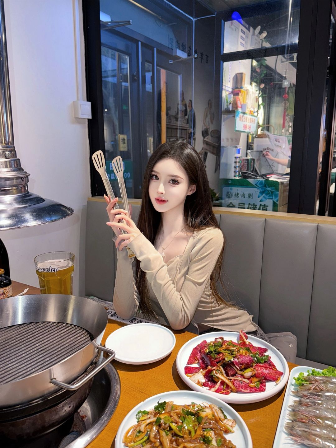 快乐标配：烤肉和姐妹🍖