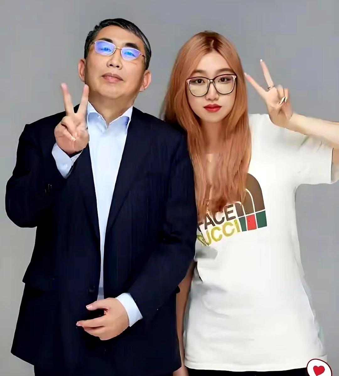 10厘米肿瘤，他活下来了
 
医生宣判那天，肿瘤已把肠壁顶破。聂卫平签字进手术室