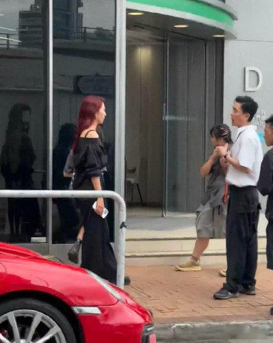 黄宗泽蔡少芬新剧香港路透 黄宗泽蔡少芬新剧路透，期待这部剧上映了!黄宗泽蔡少芬新