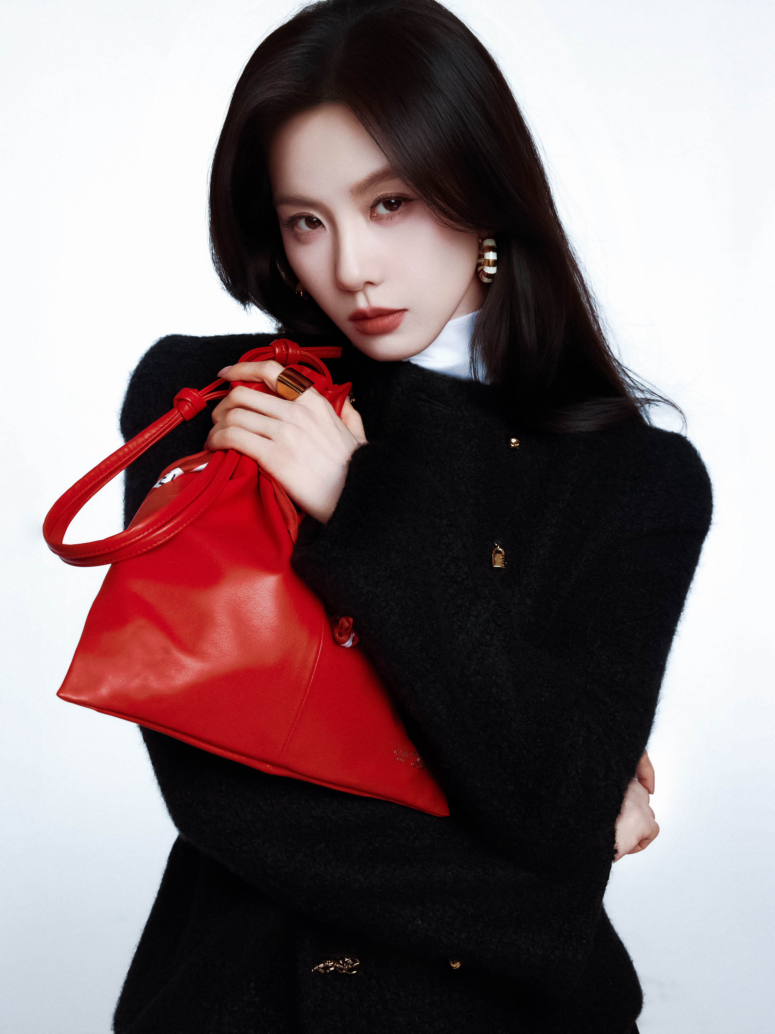 完全官方地广水平！真巨星 刘诗诗就这么随意拍出了别人梦寐以求的高级感 