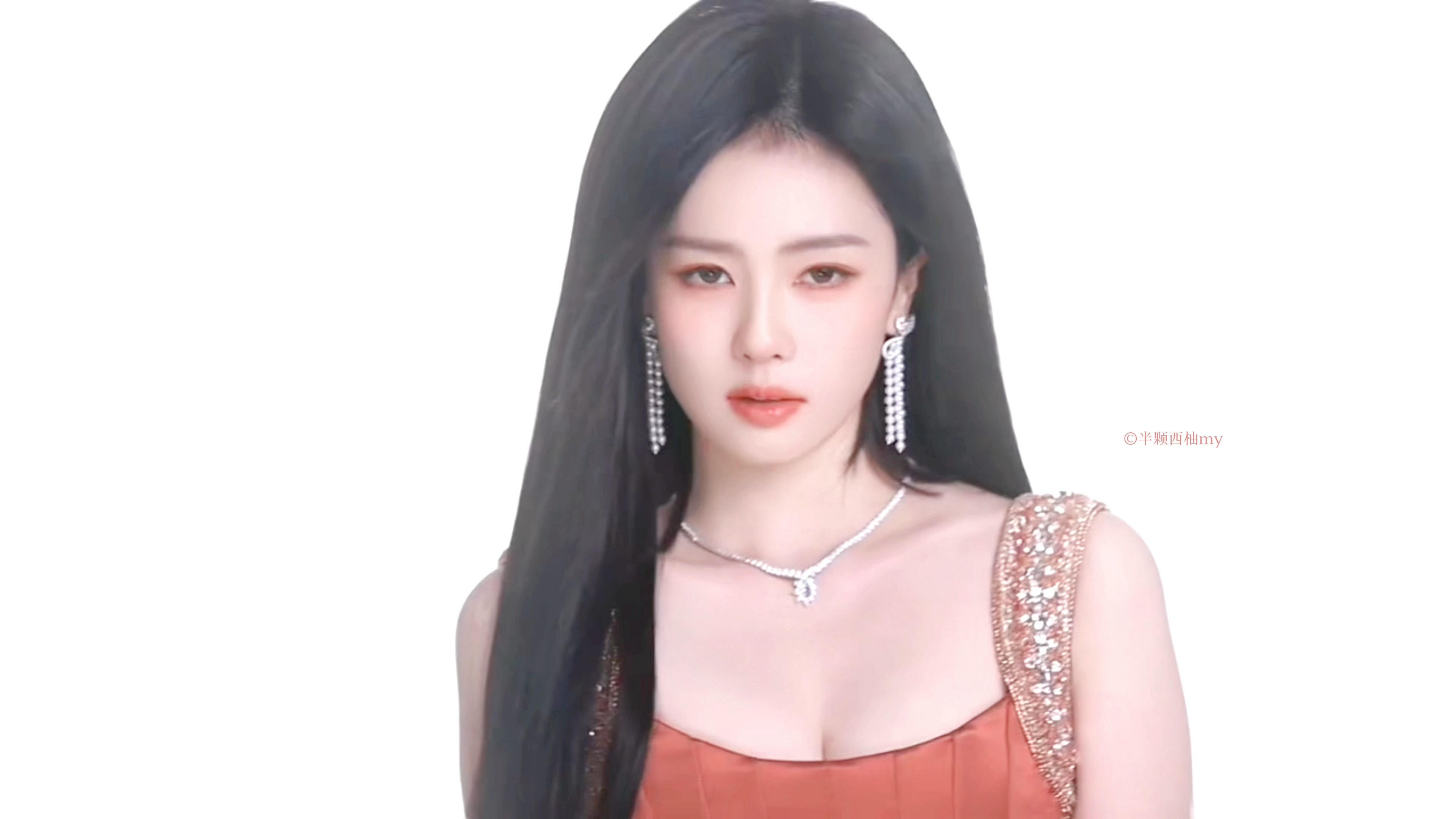 有什么话就和白鹿的美貌说去吧VOGUE红毯｜白鹿 神之九秒 ​​​