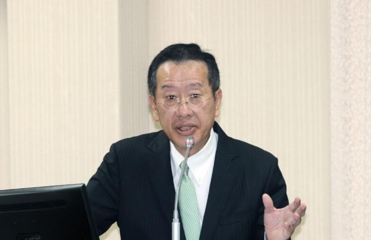 台防务部门负责人顾立雄近日罕见打破台军过往“不评论、不证实”的惯例，就驻台美军规