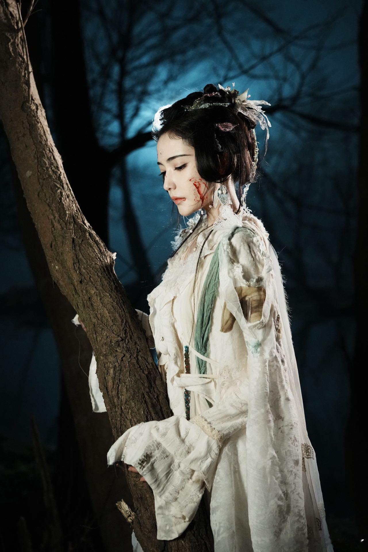 新疆五美 最近的快乐是加奈那给的！卿离的疯批魅力与古丽娜尔的治愈力量，两种风格都