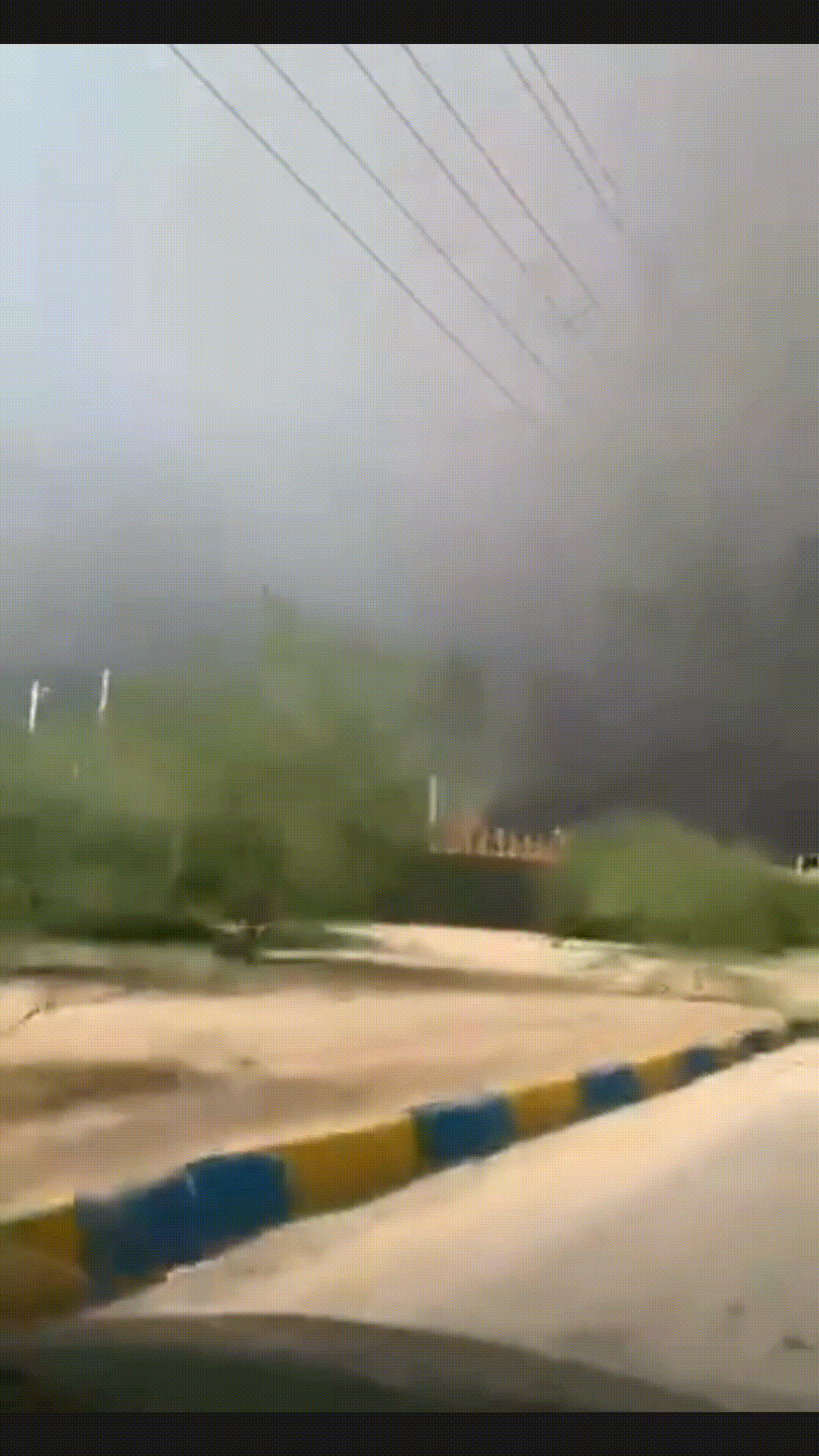 伊朗战争局势升级，以色列对伊朗的天然气田设施发起了攻击。
地处伊朗南部布什尔省的