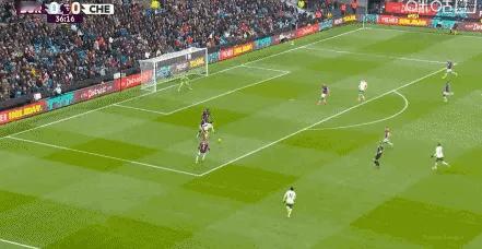 英超第12轮 伯恩利0:2切尔西佩德罗·内托头球破门 