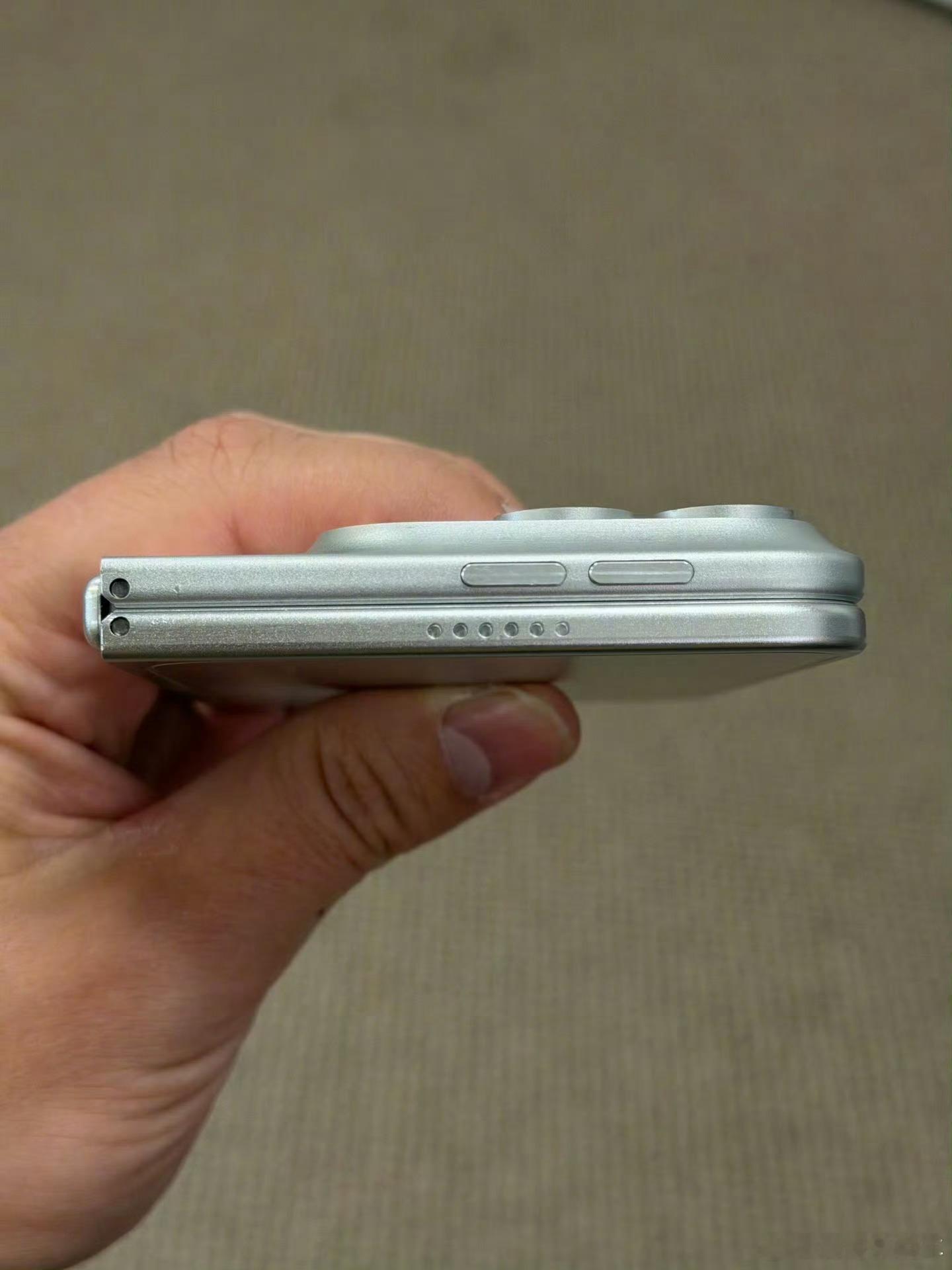 iPhoneUltra金属机模才模型呀 