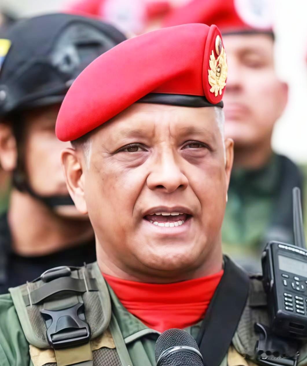 委内瑞拉内鬼竟是马杜罗“发小”！[震惊]
万万没想到马杜罗发小为了5000万美元