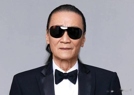 周星驰发文悼谢贤：影帝一路好走！《少林足球》100万片酬请不动他，一段致敬李小龙