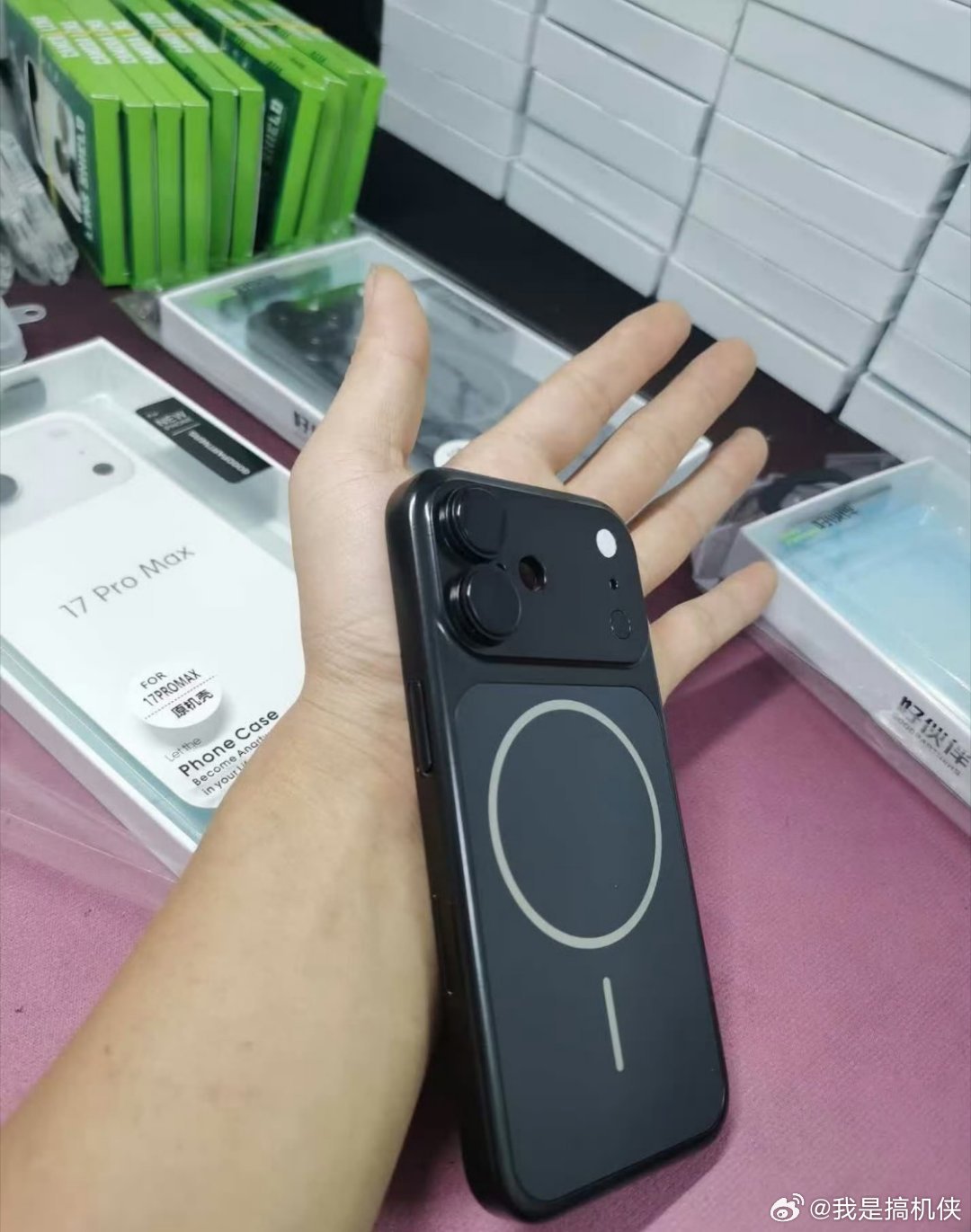 手机壳 偷拍这玩意是谁研究的呢，有这聪明劲从在正道上岂不是更有发挥的空间。原来是