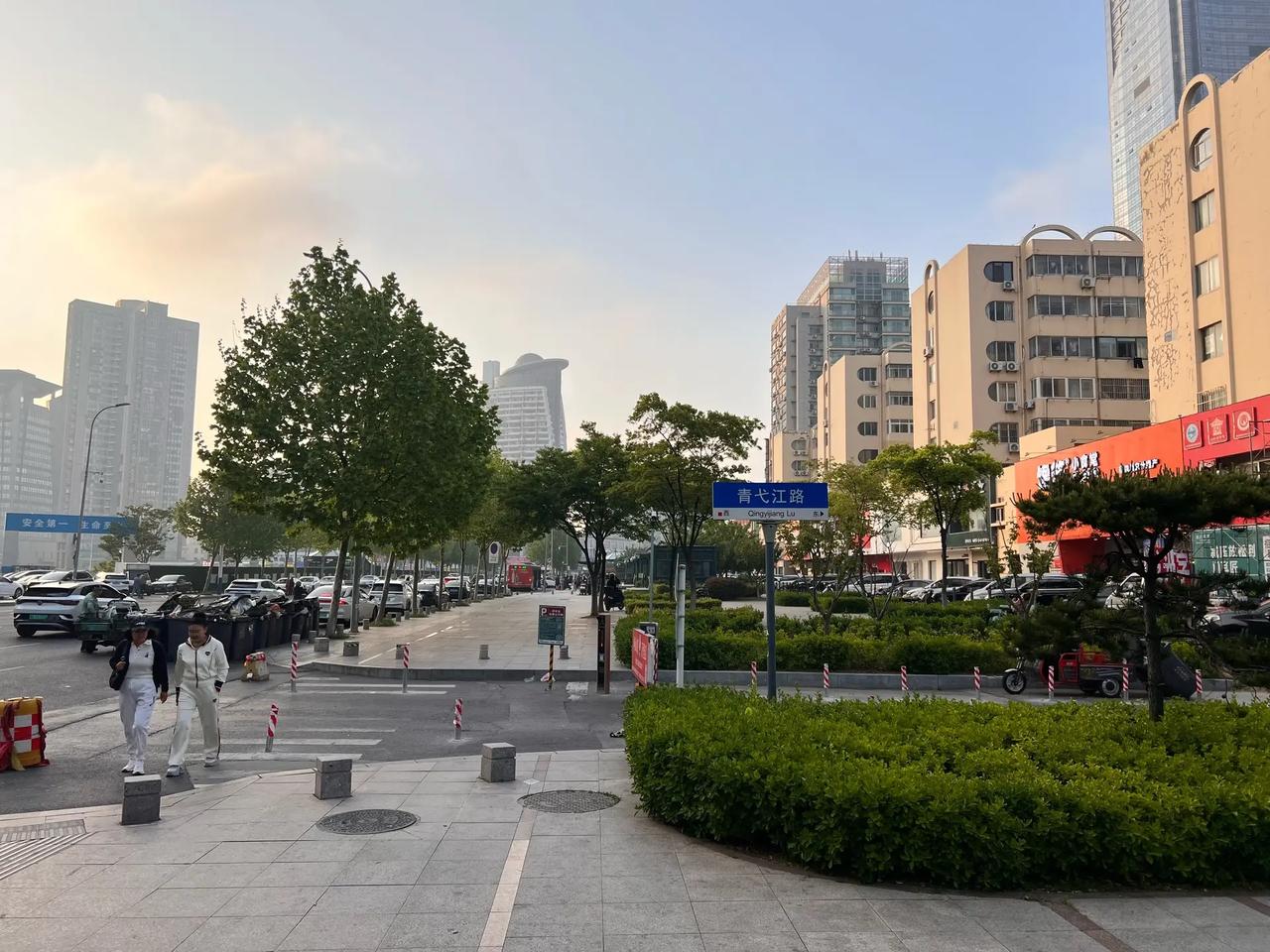 于海青：为何说青岛西海岸应该有你的位置？ 这几年，青岛西海岸得到了很好的发展，各